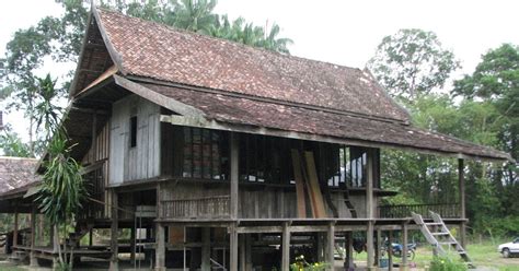  Exploring Malaysian Vernacular Architecture: A Journey Through Earth Domes 